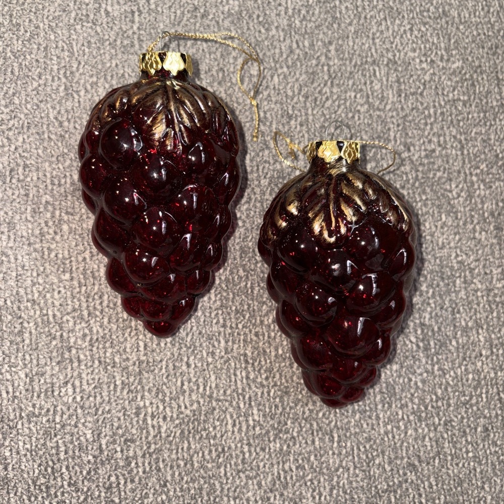 Vintage Dillards Trimmings Red Pinecone Glass Ornaments